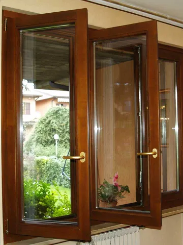 Finestre in legno lamellare